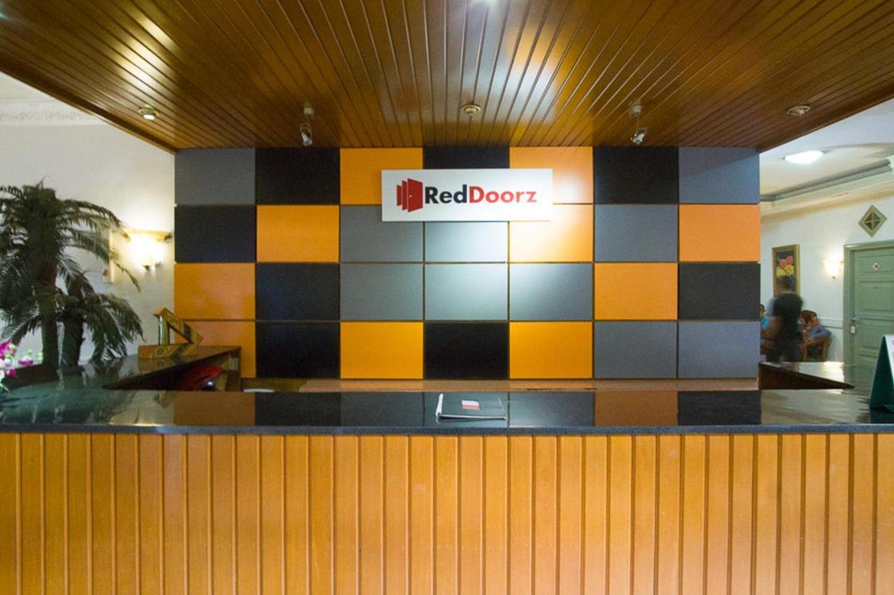 Reddoorz Near Pantai Falajawa Ternate Hotel Exterior photo